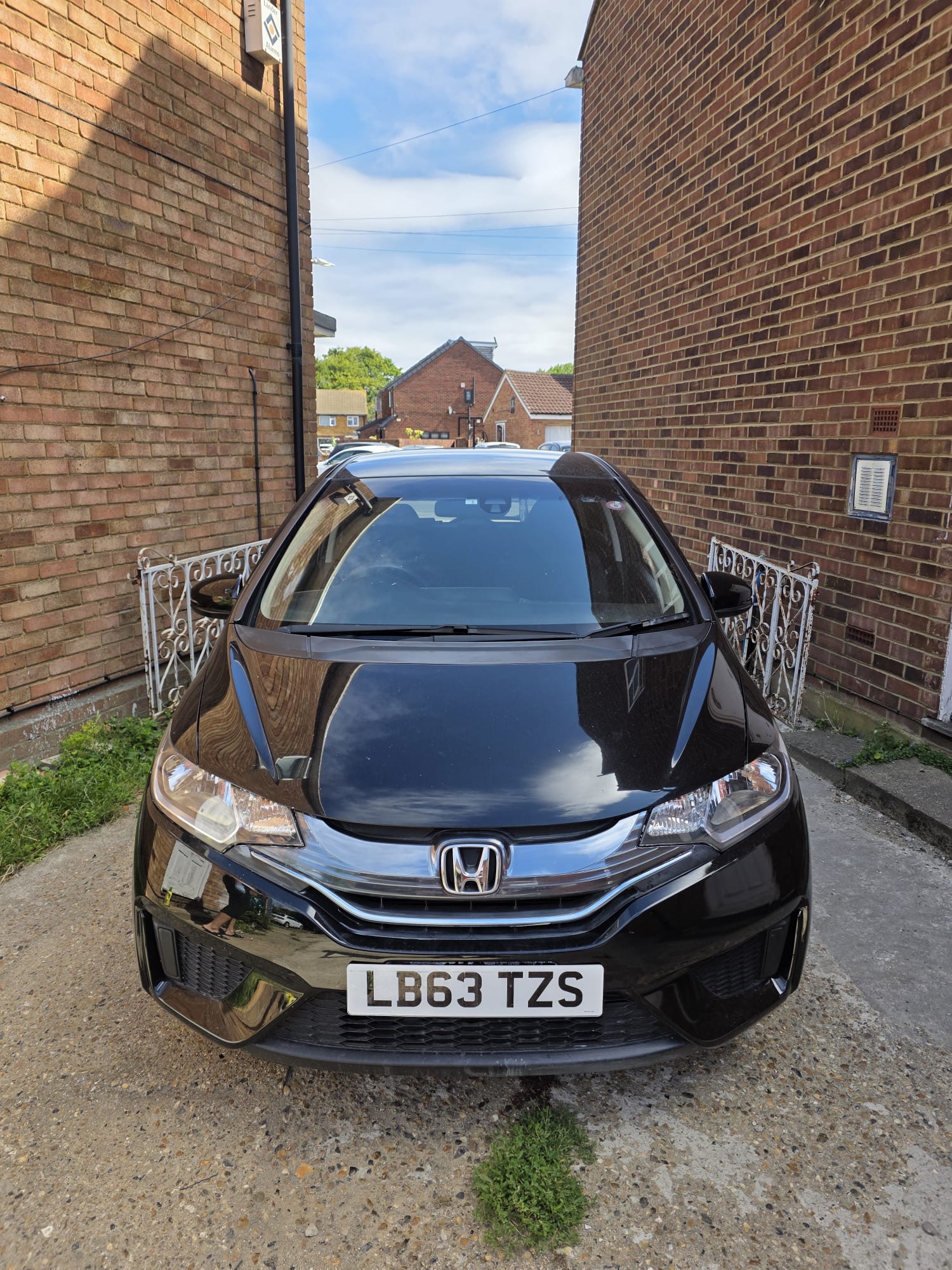 
								Honda Jazz 1.5 Auto Hybrid 2014 full									