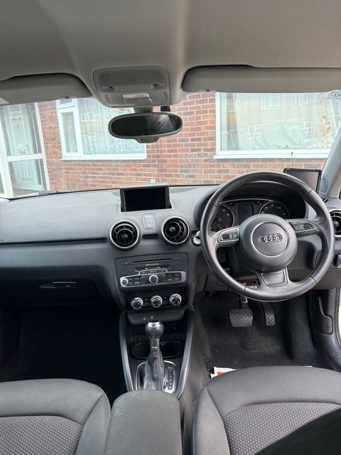 
								Audi A1 1.4 TFSI Petrol Automatic ULEZ FREE 2012 full									