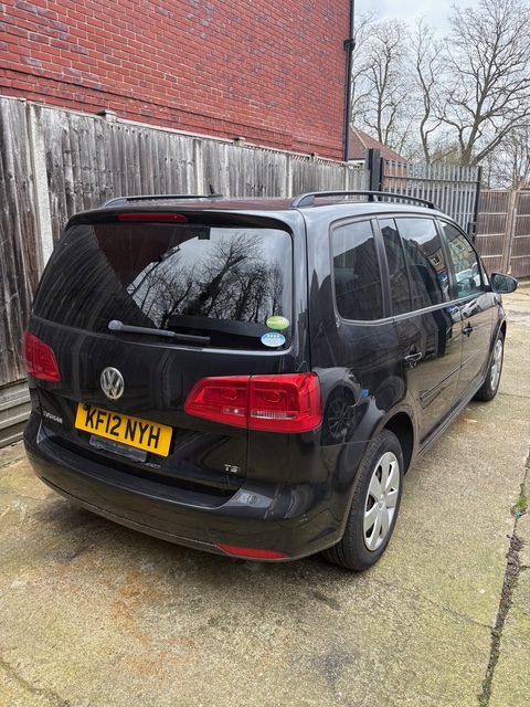 
								Volkswagen Touran 1.4 Petrol Automatic ULEZ FREE 2012 full									