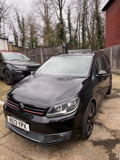 
								Volkswagen Touran 1.4 Automatic Petrol ULEZ FREE 2013 full									