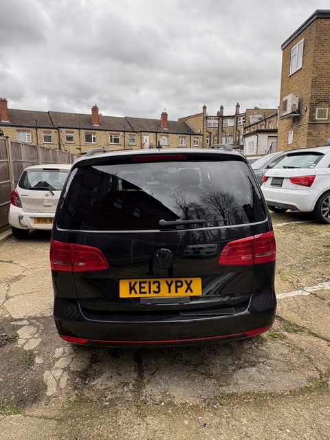 
								Volkswagen Touran 1.4 Automatic Petrol ULEZ FREE 2013 full									