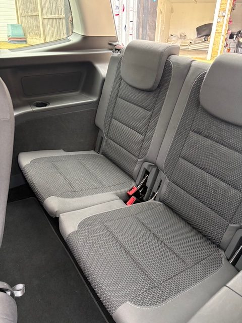 
								Volkswagen Touran 1.4 Automatic Petrol ULEZ FREE 2013 full									