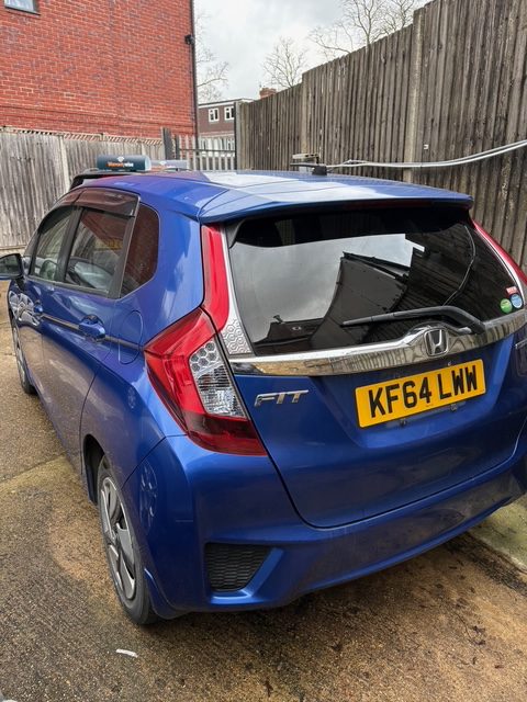 
								Honda Jazz 1.5 Hybrid Automatic ULEZ FREE 2014 full									