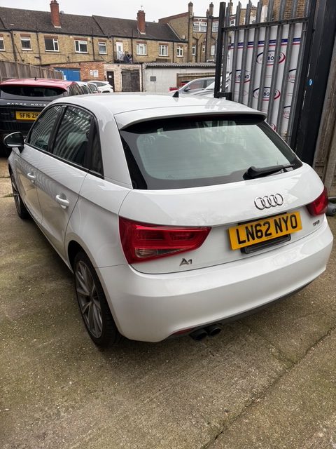 
								Audi A1 1.4 Automatic Petrol ULEZ FREE 2012 full									