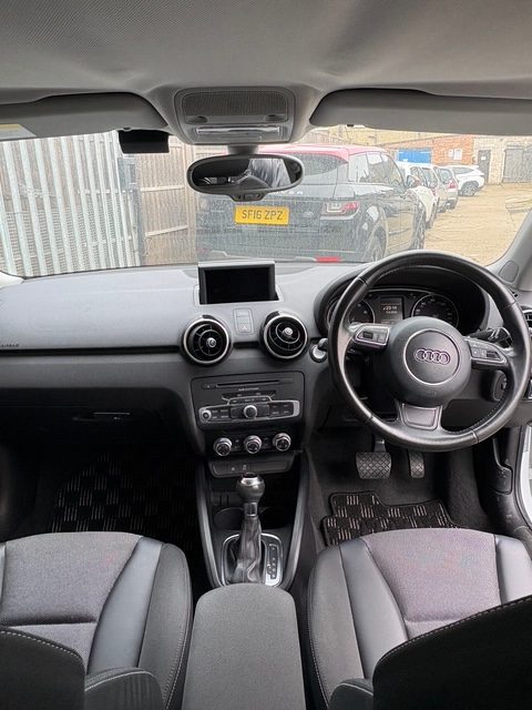 
								Audi A1 1.4 Automatic Petrol ULEZ FREE 2012 full									