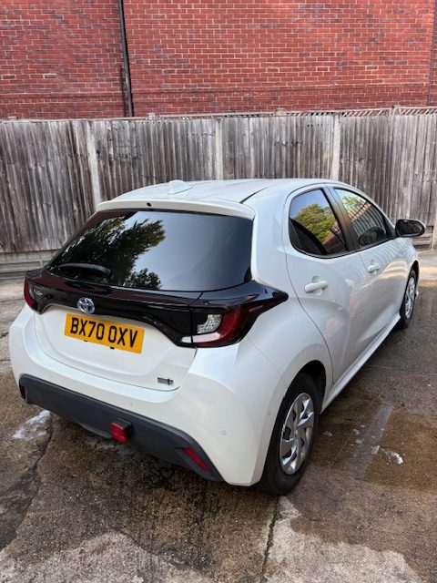
								Toyota Yaris 1.5 Hybrid Automatic Facelift Edition 2020 full									