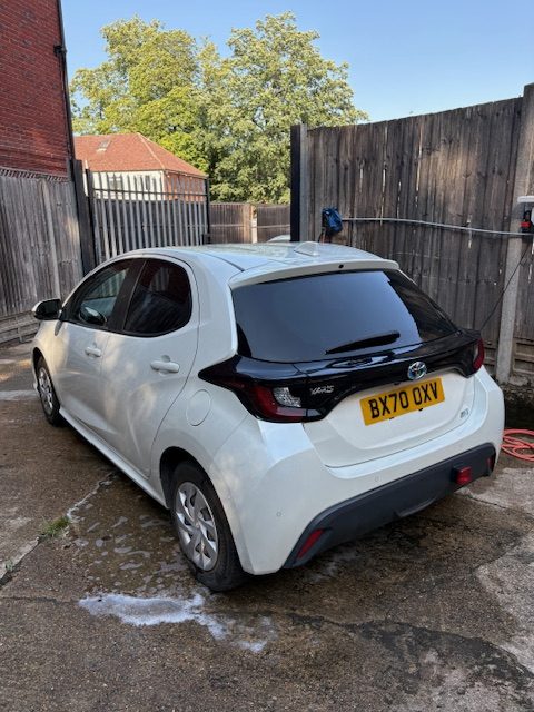
								Toyota Yaris 1.5 Hybrid Automatic Facelift Edition 2020 full									