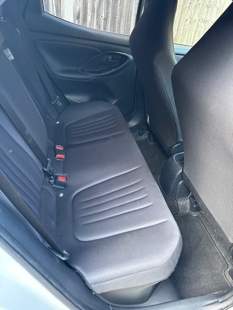 
								Toyota Yaris 1.5 Hybrid Automatic Facelift Edition 2020 full									