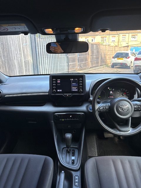 
								Toyota Yaris 1.5 Hybrid Automatic Facelift Edition 2020 full									