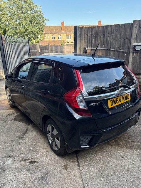 
								Honda Jazz 1.5 Hybrid Automatic 2014 full									