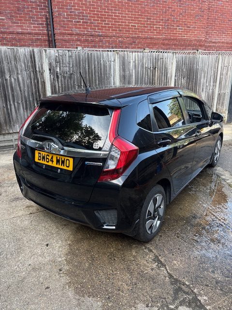 
								Honda Jazz 1.5 Hybrid Automatic 2014 full									